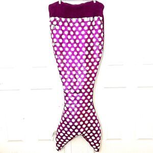 Cynthia Rowley Sequin Mermaid Tail Blanket Snuggle Tail Fuchsia Silver Kids